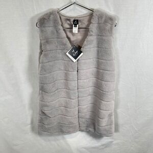 Echo Faux Fur Vest‎ NWT Sleeveless Layering Soft Cozy Gray